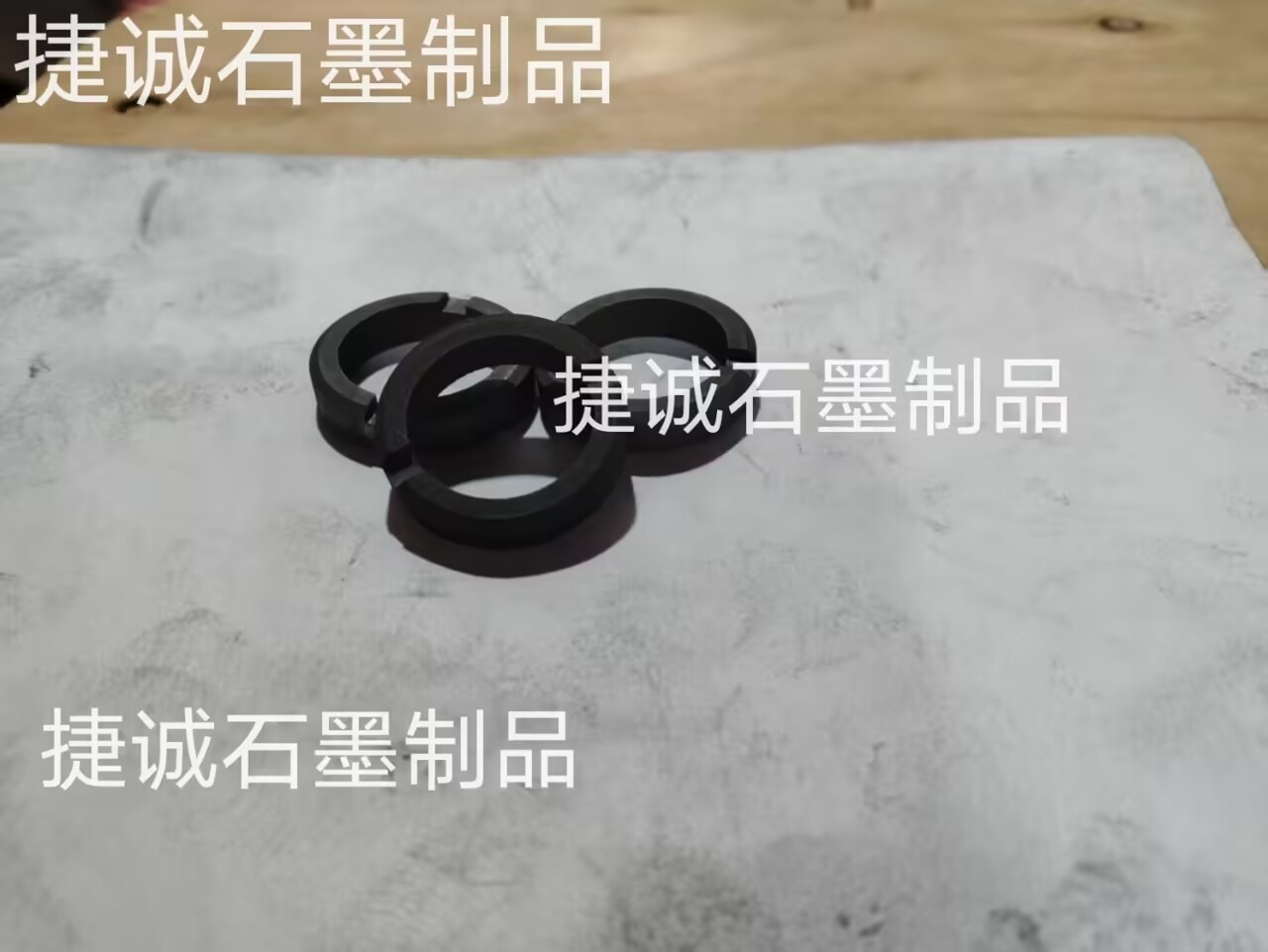 石墨軸承，石墨軸套，浸漬石墨軸承，耐磨石墨軸套，浸漬耐磨石墨軸承，高純石墨軸承，石墨軸承加工，石墨軸承套，石墨軸套加工，石墨軸承加工廠，石墨軸承生產(chǎn)廠家