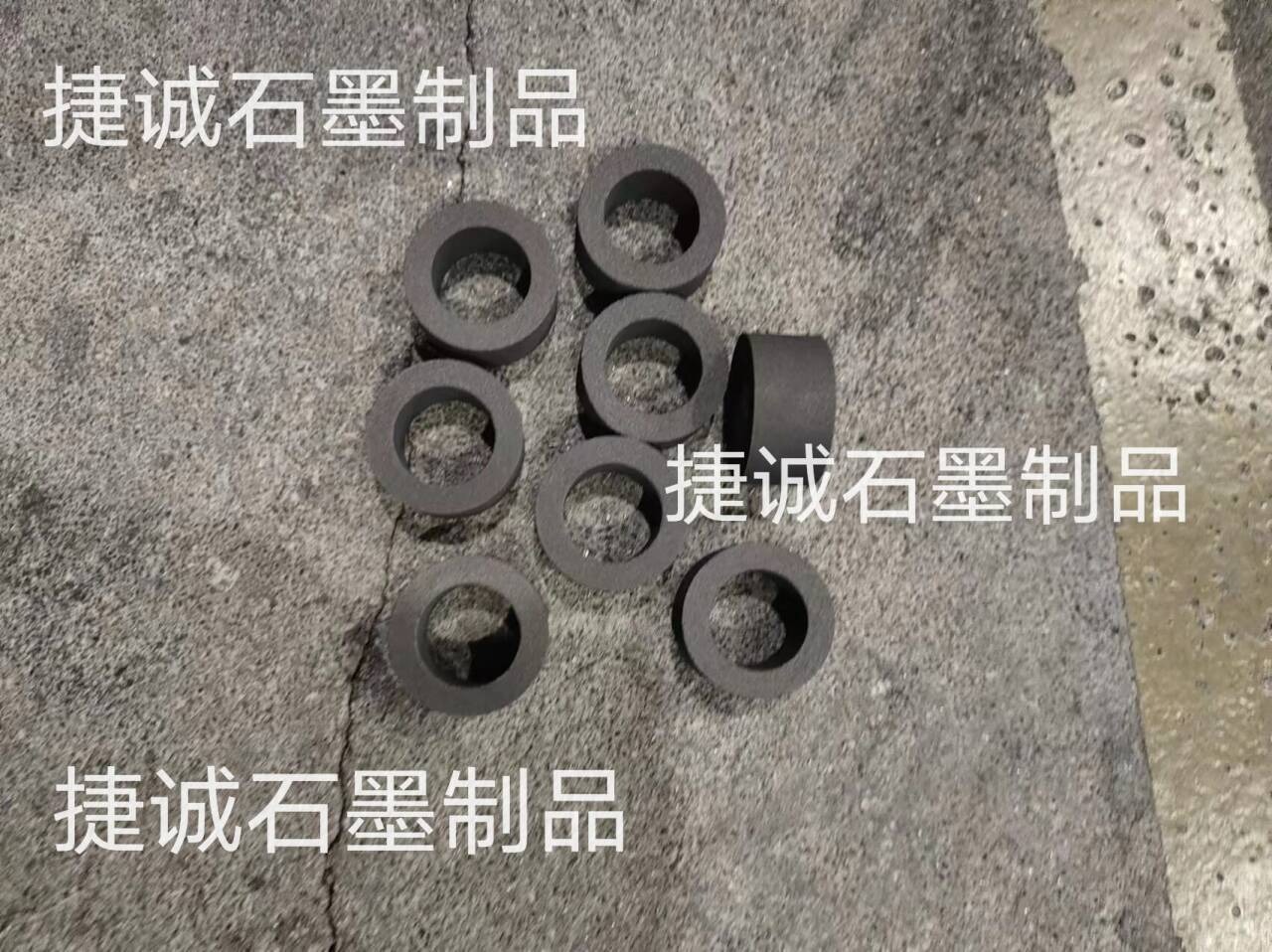 石墨燒結(jié)軸承，石墨軸承加工，浸漬石墨軸承，石墨軸承套，石墨軸套，耐磨石墨軸套，石墨軸承加工，高純石墨軸承，石墨軸承加工廠，石墨軸承生產(chǎn)廠家